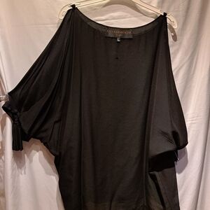 Elegant Black Top by Hey Endrucker